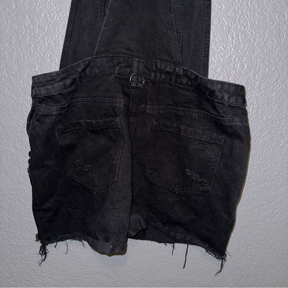 Dolls Kill Killstar Cassidy Overall Denim Shorts w/ Patches H8 U2 Distressed - Picture 10 of 12
